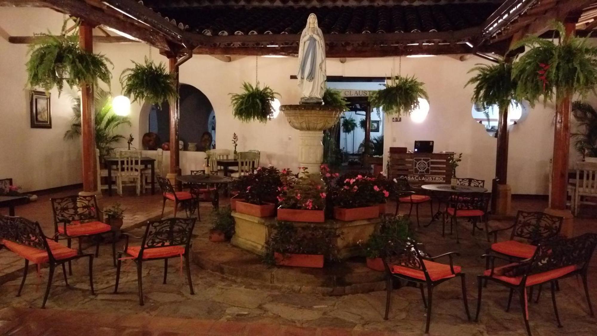 Hotel Casa Claustro De ซาปาโตกา ภายนอก รูปภาพ