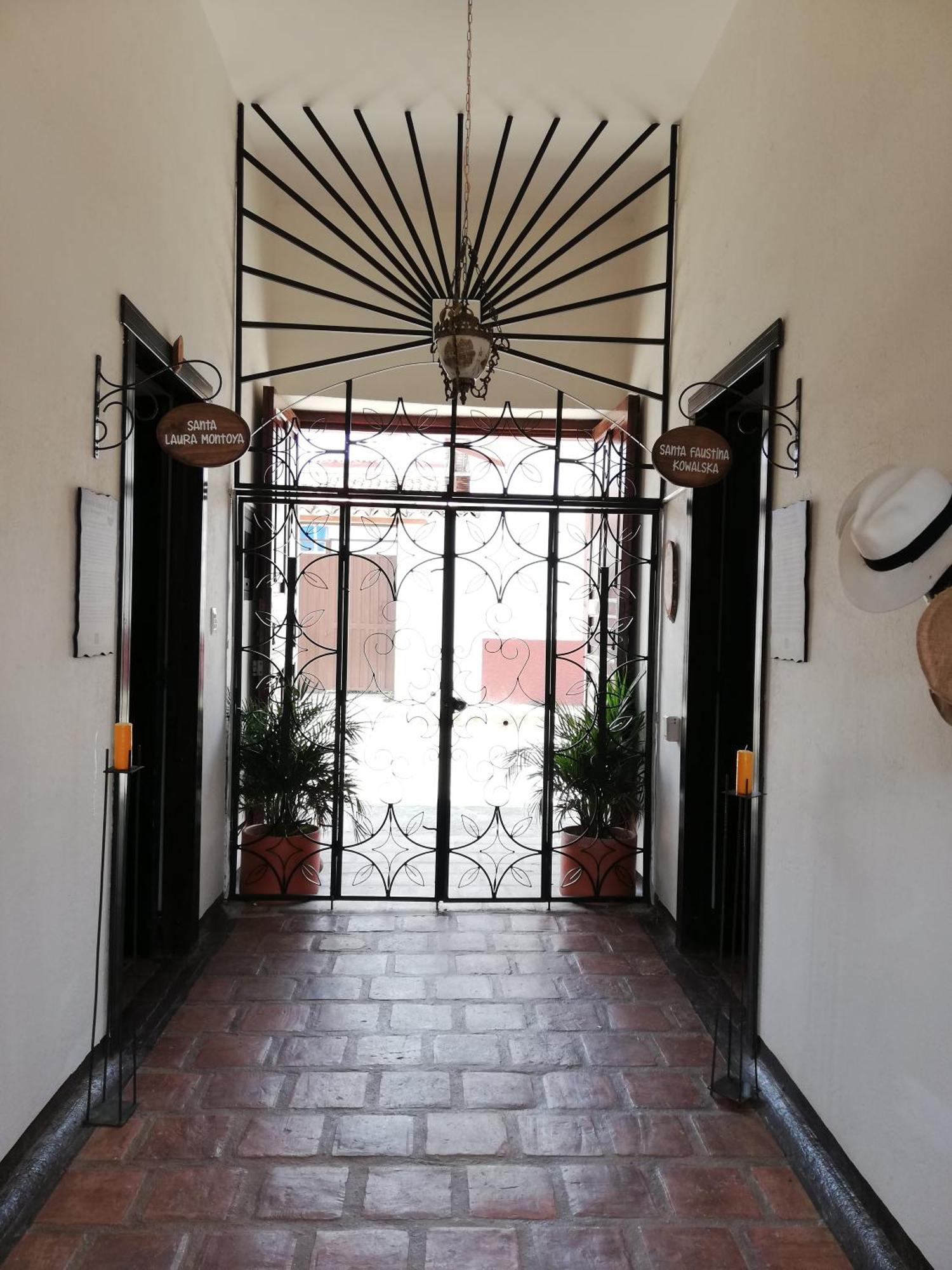 Hotel Casa Claustro De ซาปาโตกา ภายนอก รูปภาพ