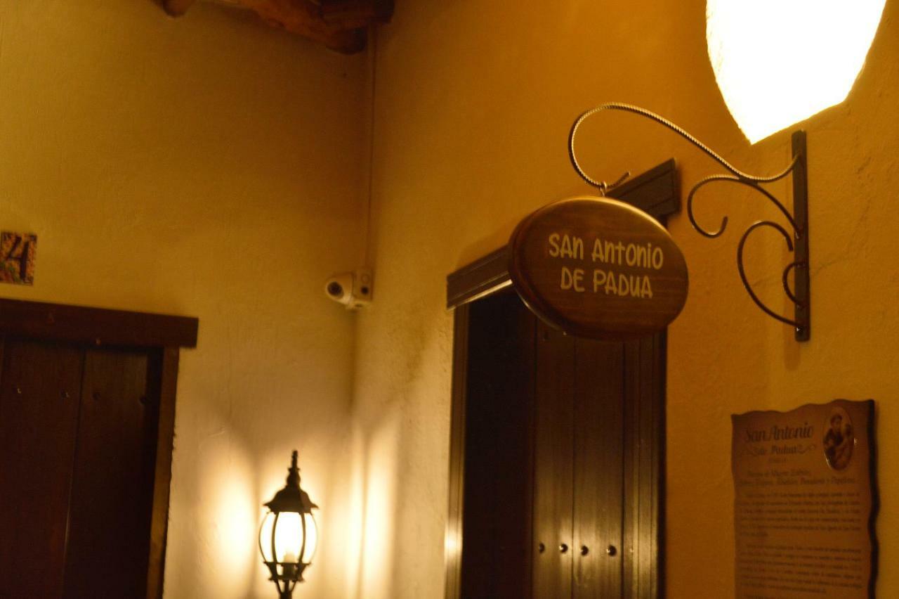 Hotel Casa Claustro De ซาปาโตกา ภายนอก รูปภาพ